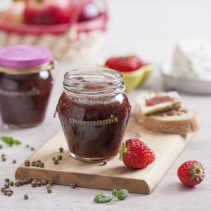 Chutney truskawkowo-jabłkowy z zielonym pieprzem. Fot. Thermomix