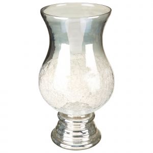 Świecznik w kształcie wazonu. Wymiary: 19x19x35,5 cm. Cena: 59,99 zł. Fot. KIK