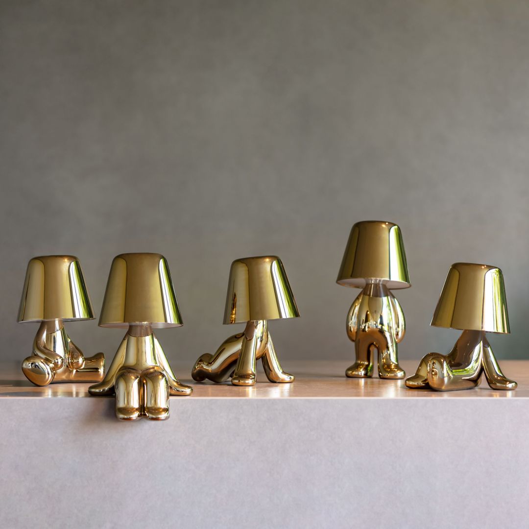 Lampa Golden Brothers. Projekt: Stefano Giovannoni. Nowość QeeBoo 2021. Fot. mat. prasowe BM Housing