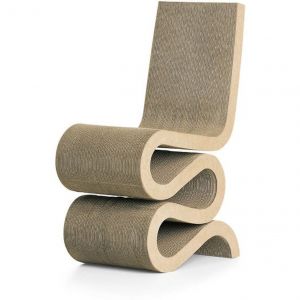 Krzesło Wiggle Side Chair. Projekt: Frank Gehry dla marki Vitra. Cena: ok. 3700 zł. Marka: Vitra. Sprzedaż: np. Atakdesign.pl