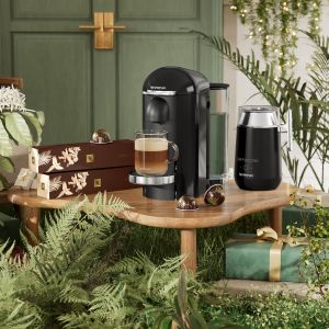 Kolekcja Gifts of the Forest to świąteczna propozycja na prezent od Nespresso. Fot. mat. prasowe Nespresso