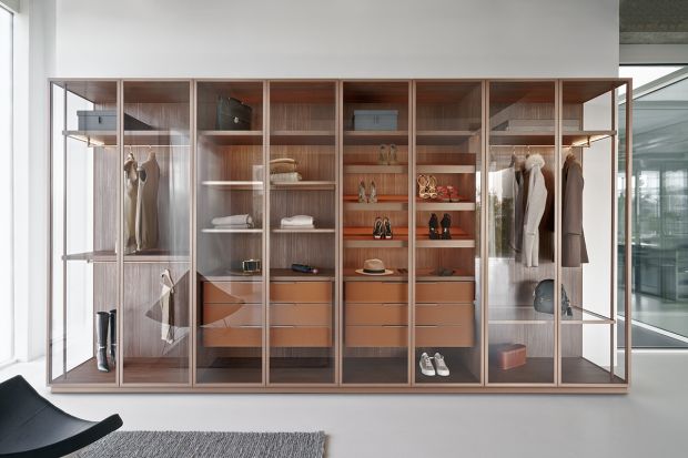 Garderoba w sypialni: zobacz fajny projekt w nowoczesnym stylu!