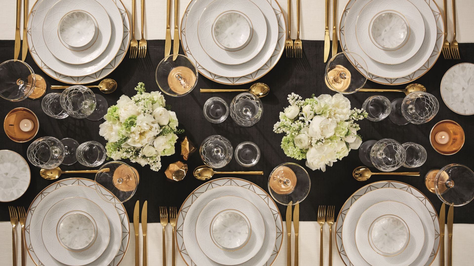 Stół na święta i Sylwestra: piękna złota porcelana. Ale elegancka!