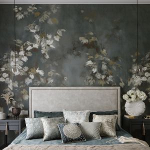 W sypialni na ścianie za łóżkiem króluje piękna tapeta. Projekt: MIKOŁAJSKAstudio. Zdjęcia: Yassen Hristov. Stylizacja: Anna Salak