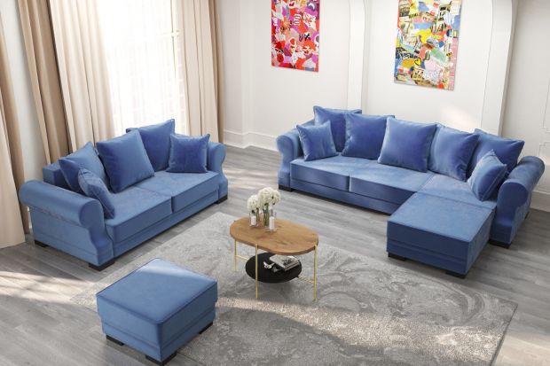 Niebieska kanapa, zielone komoda, różowy stolik kawowy. Kolory mogą zagościć nie tylko na naszych ścianach, ale również na meblach. Doskonale ożywią wnętrze i nadadzą mu charakteru. <br /><br /><br /><br />