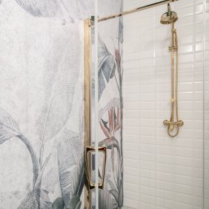 Strefa prysznica w łazience. Projekt i zdjęcia: KODO Projekty i Realizacje Wnętrz