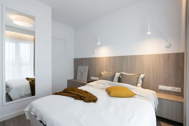 Jak urządzić małą sypialnię? 10 świetnych pomysłów znajdziesz w naszym przeglądzie. Zobacz piękne i bardzo wygodne małe sypialnie.
