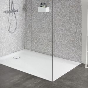 Prysznic w łazience to nie tylko funkcjonalność i wygoda, ale też trudne miejsce do sprzątania. Na zdjęciu: brodzik Koło Nemea. Fot. Koło