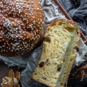 Panettone to tradycyjne ciasto prosto z Włoch. Jego przygotowanie trwa dwa dni. Fot. Gorenje