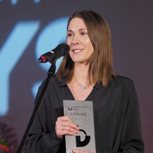 Justyna Kasztelan, Profim/Flokk odbiera nagrodę podczas gali Dobrego Designu