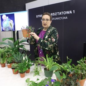 Karolina Kudłacik, projektantka zieleni znana z programu „Rośliny Karoliny” w Domo+. Fot. PTWP