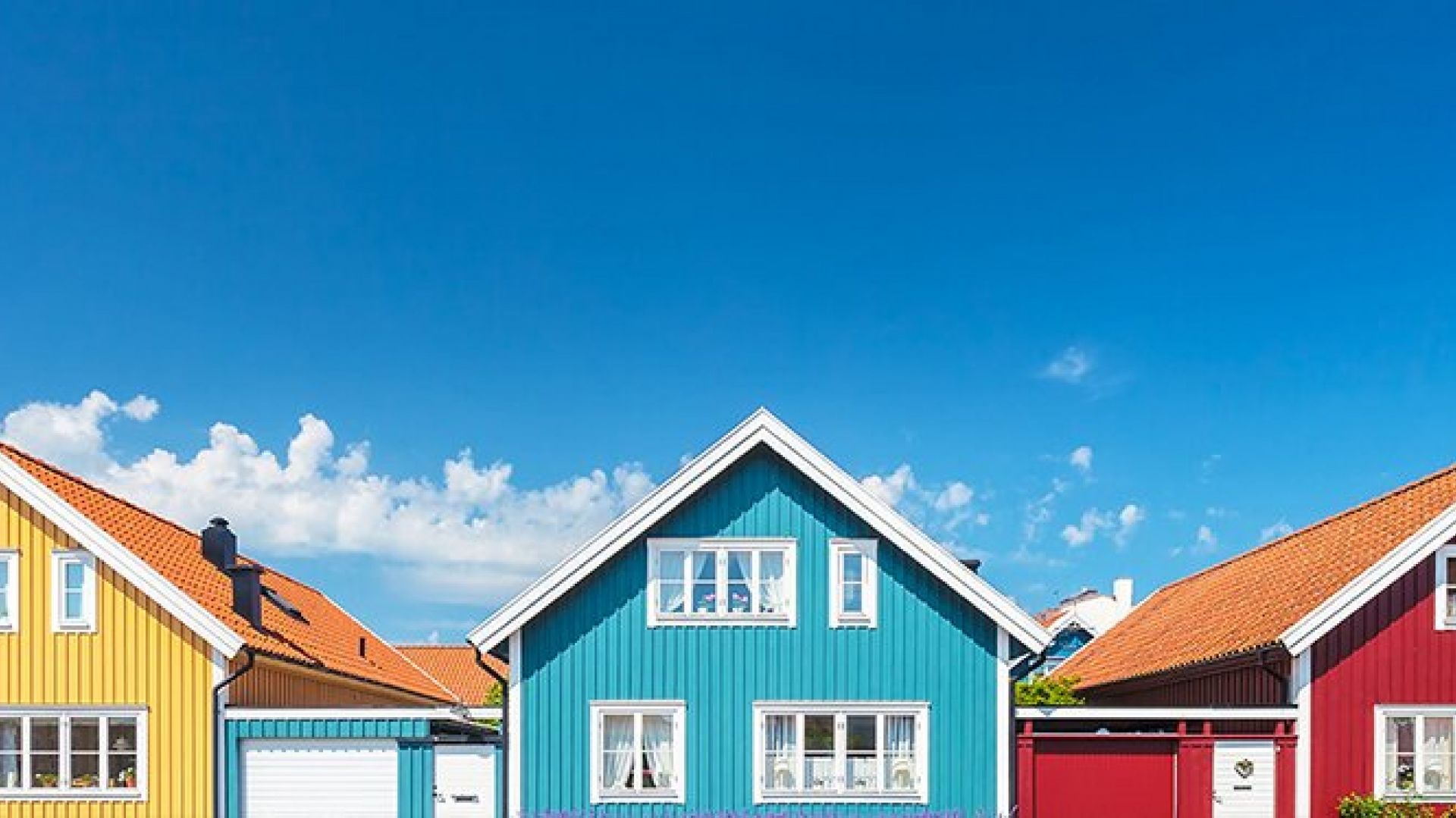 Dom w stylu skandynawskim: jakie kolory i materiały wybrać?