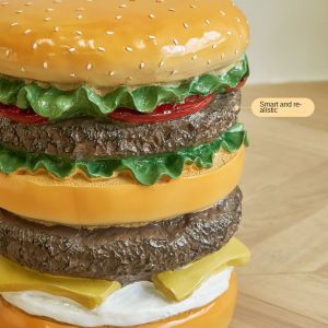  Fast-foodowe stołki i stoliki z żywicy. Źródło: AliExpress