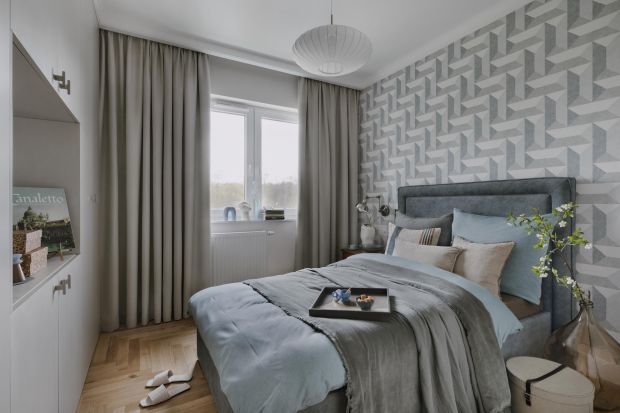 Co sprawdzi się na ścianie za łóżkiem w sypialni? Jaki materiał wybrać? Który kolor będzie najciekawszy? Zobacz pomysły architektów na wykończenie ściany za łóżkiem w sypialni. W tych projektach ściany są piękną dekoracją wnętrza.