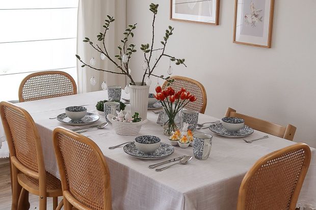 Stół na Wielkanoc. 20 pięknych inspiracji. Zobacz pomysły na dekorację stołu!